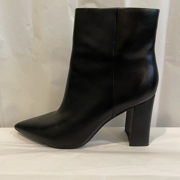 Marc Fisher Glorify black booties size 8 - Picture 4 of 11